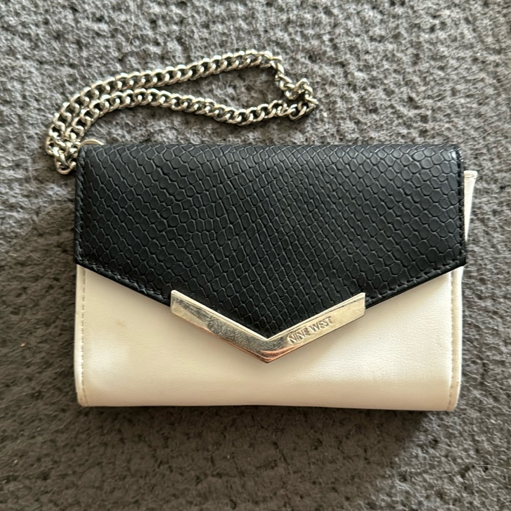 Nine West wristlet